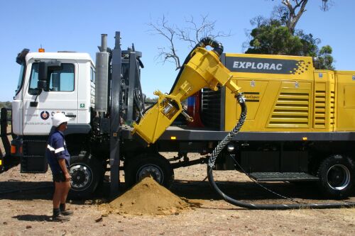 MAQUINARIA OBRA  IMAGENES FOTOS CAMION CISTERNA